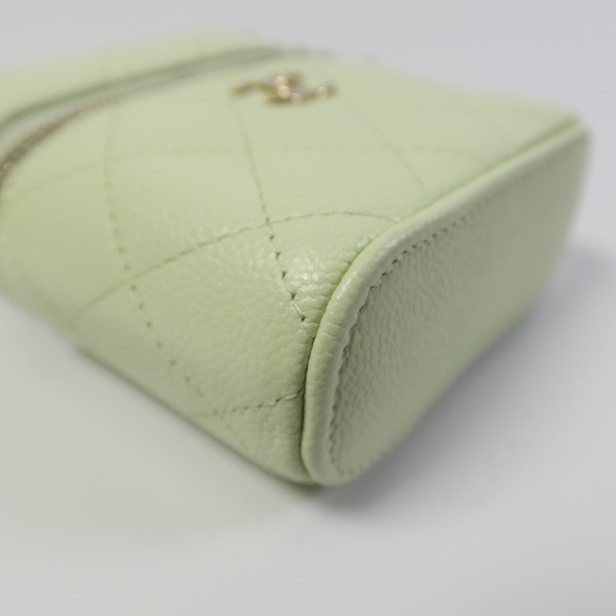 Chanel Mini Vanity · Calfskin · Emerald
