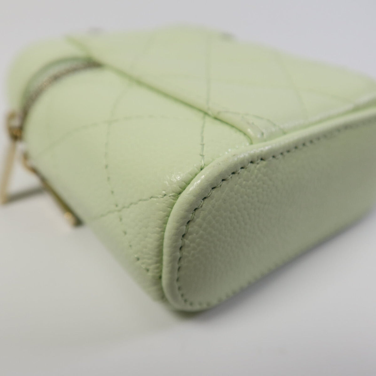 Chanel Mini Vanity · Calfskin · Emerald