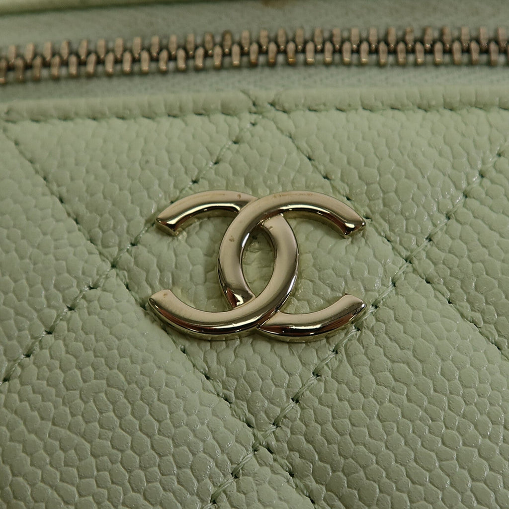 Chanel Mini Vanity · Calfskin · Emerald
