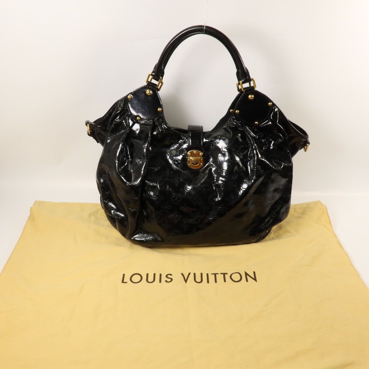 Louis Vuitton Surya L · Mahina Patent