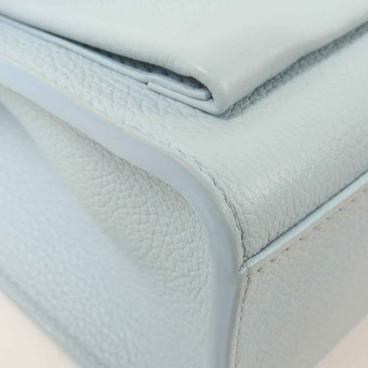 Louis Vuitton MyLockme BB · Calfskin