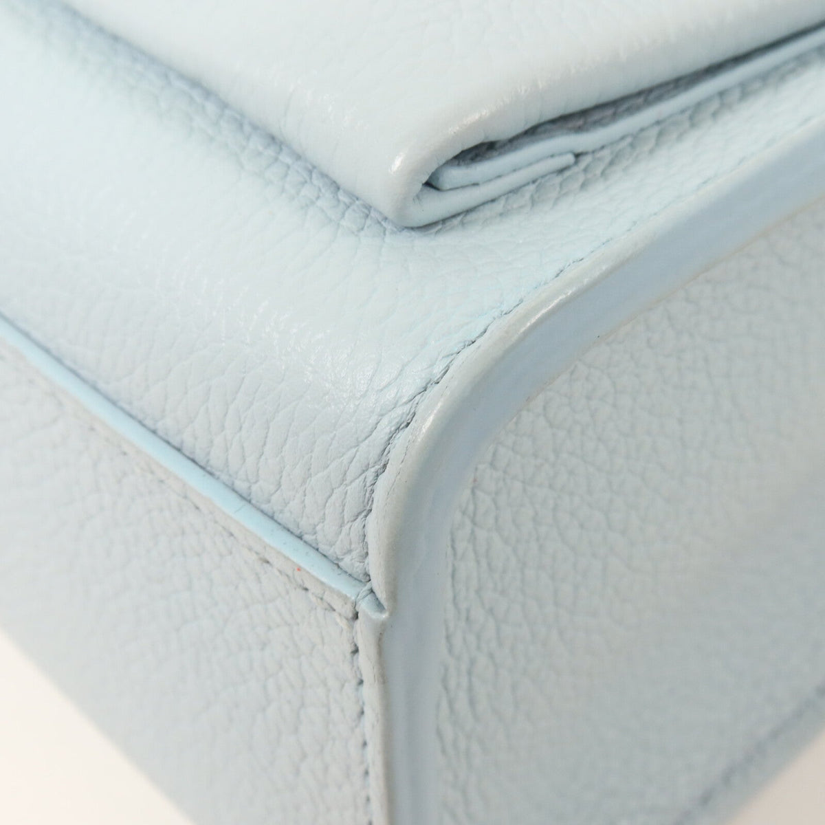 Louis Vuitton MyLockme BB · Calfskin