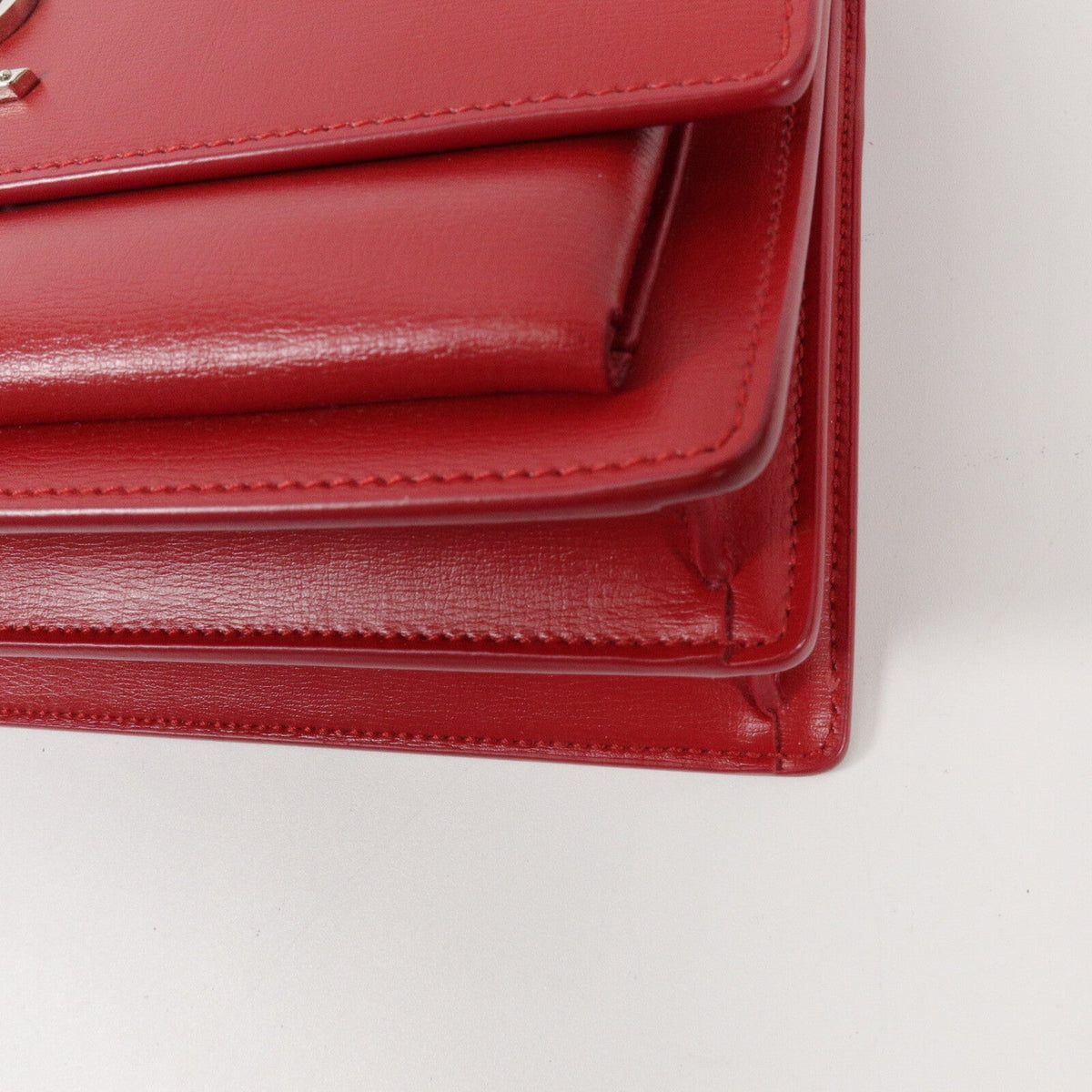 Saint Laurent Sunset Medium · Calfskin