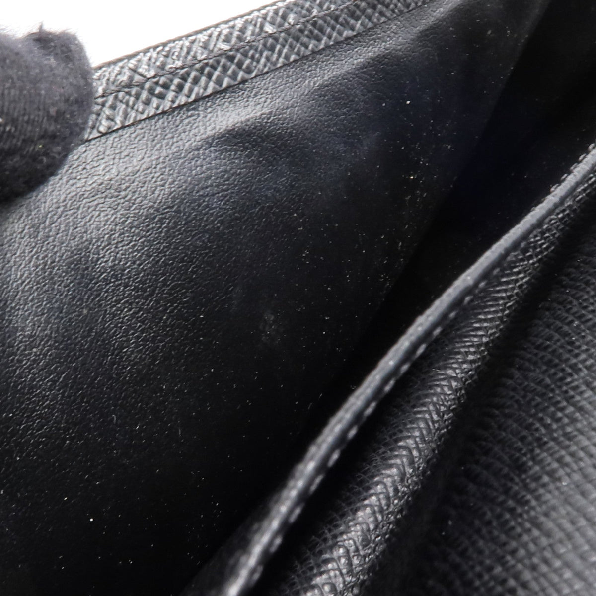 Louis Vuitton Brazza · Damier Graphite