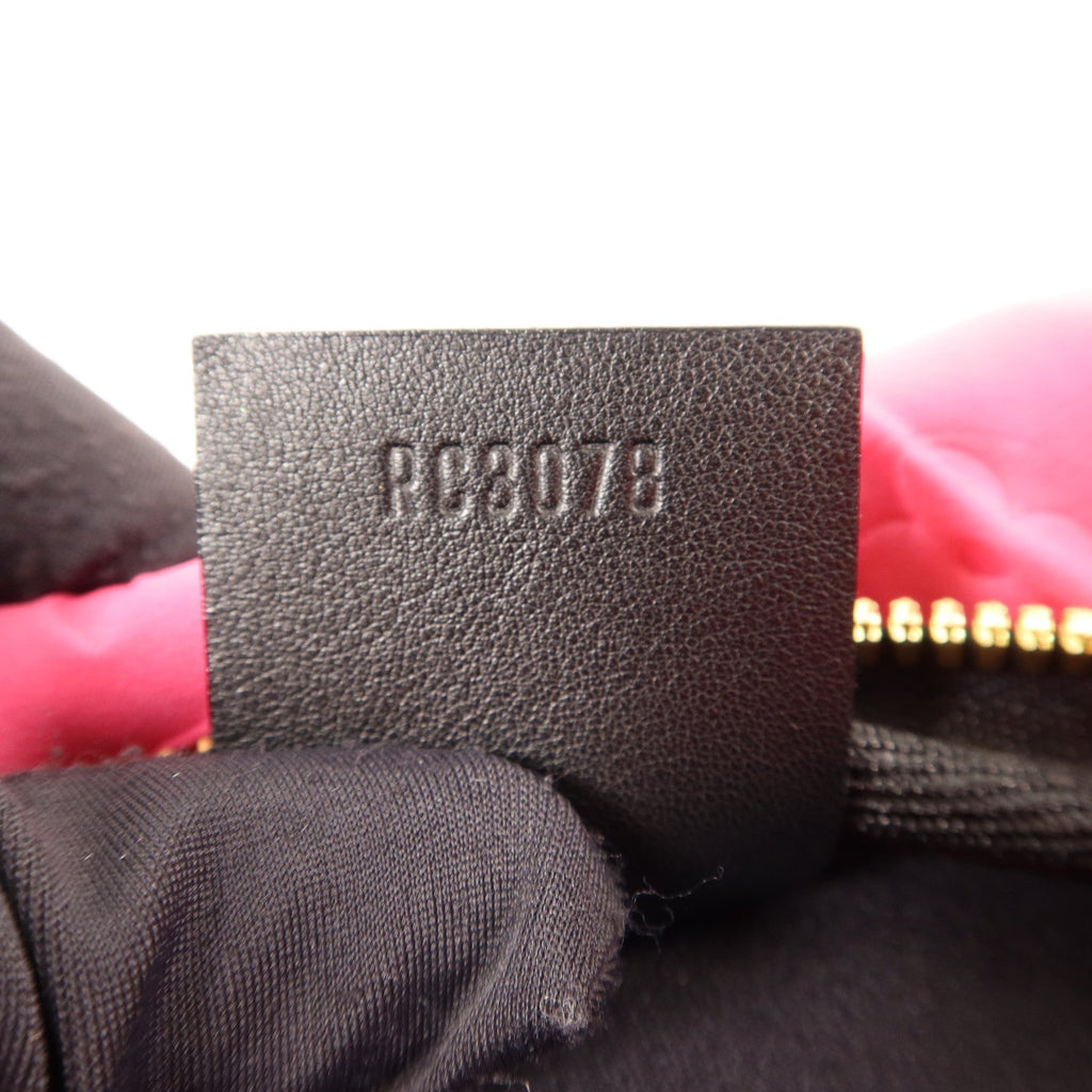 Louis Vuitton Pochette Scuba · Monogram