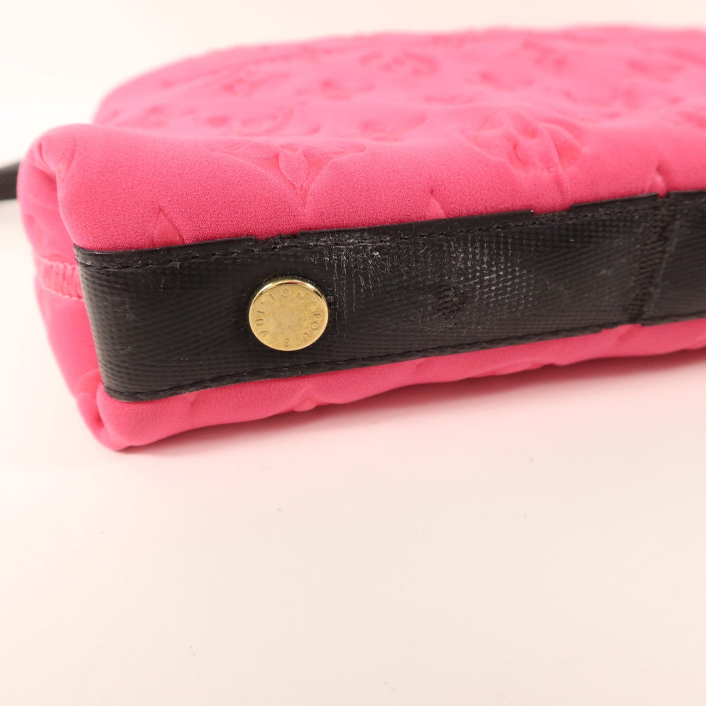 Louis Vuitton Pochette Scuba · Monogram