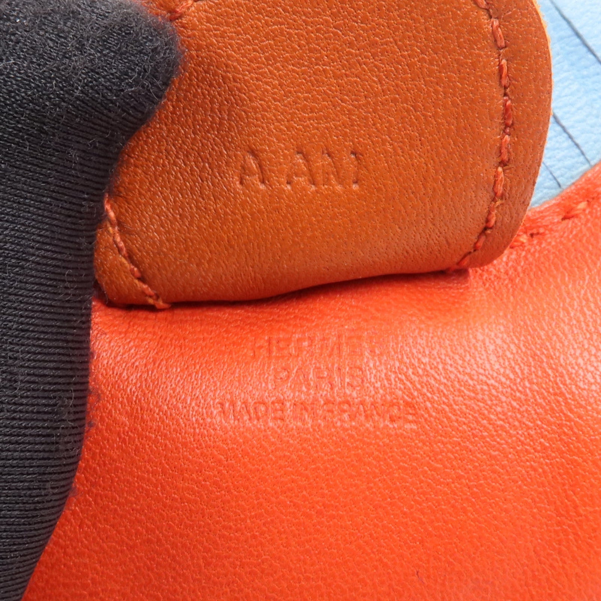 Hermès Rodeo MM · Lambskin · Tricolor
