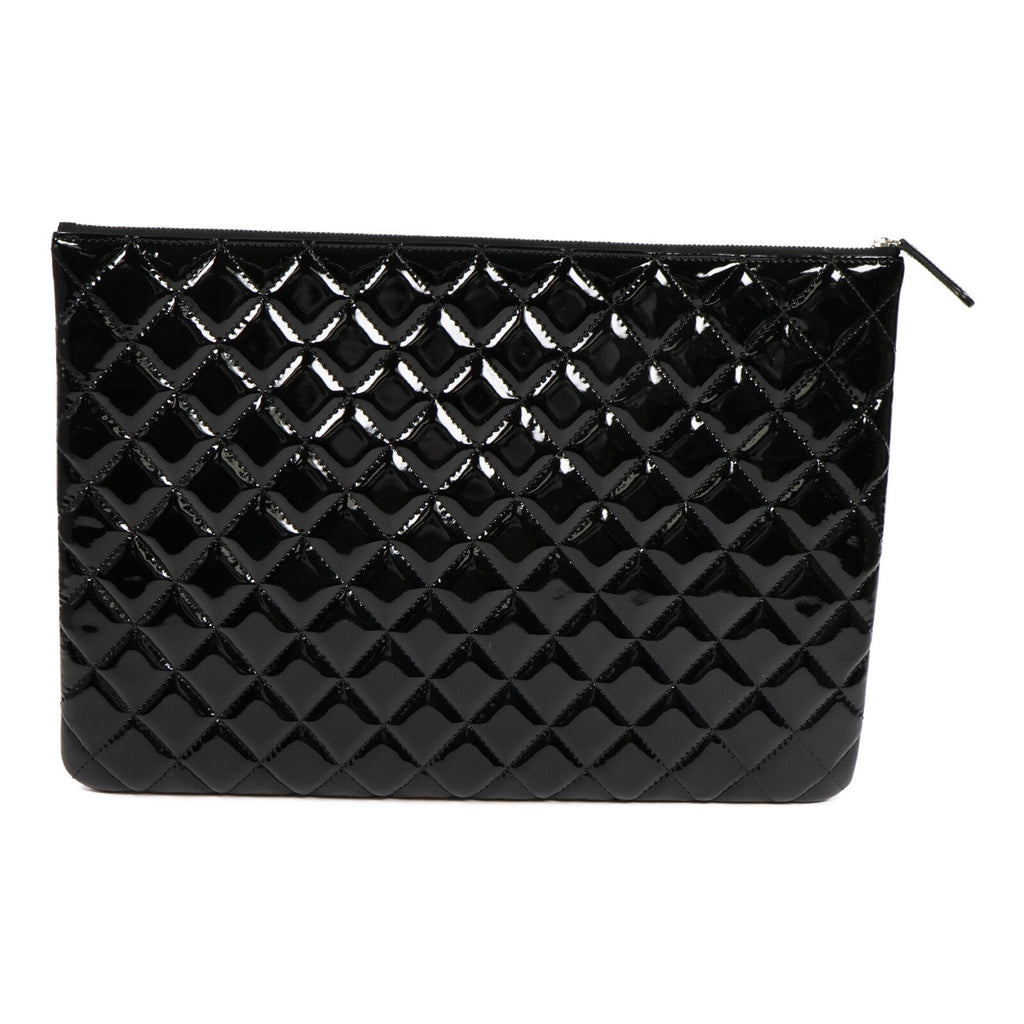 Chanel CC Clutch · Patent Leather
