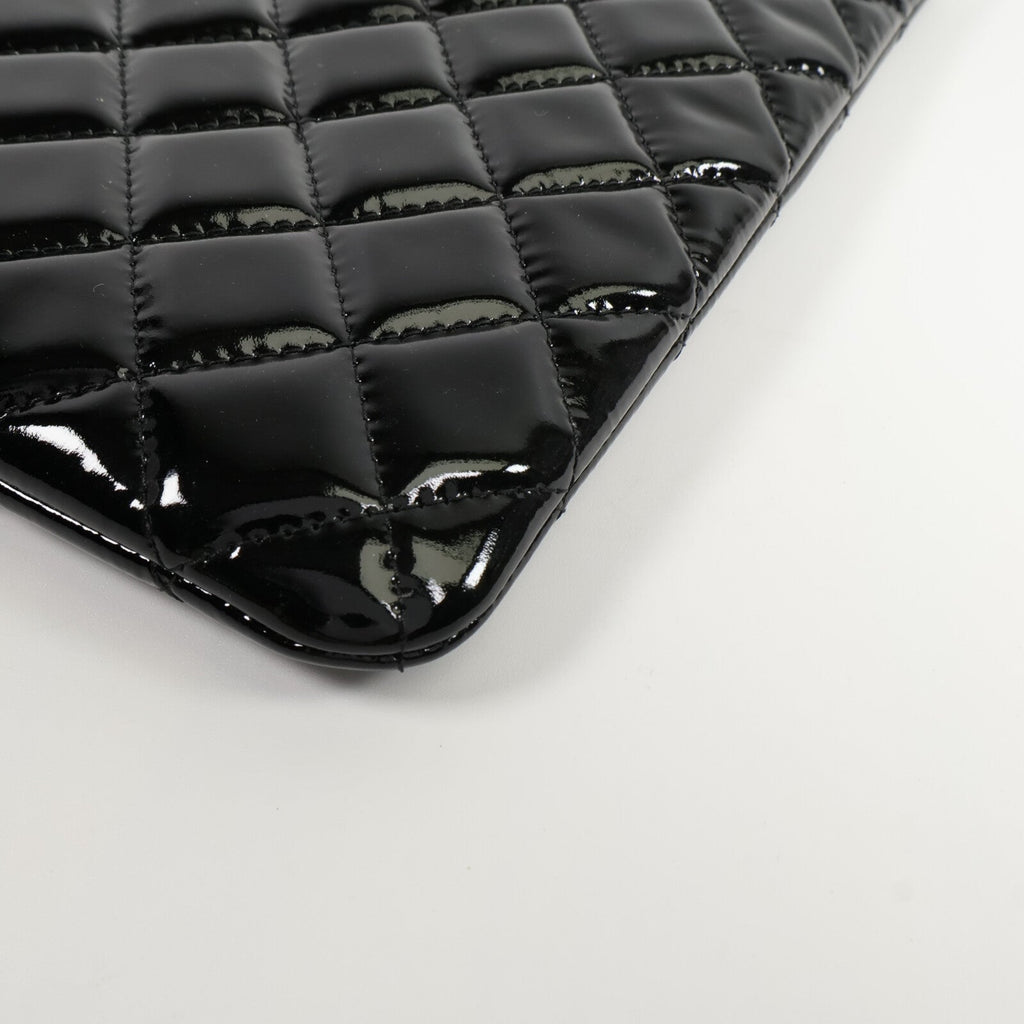 Chanel CC Clutch · Patent Leather