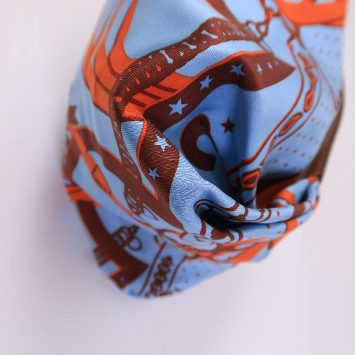 Hermès Balusoie · Silk & Hunter Leather