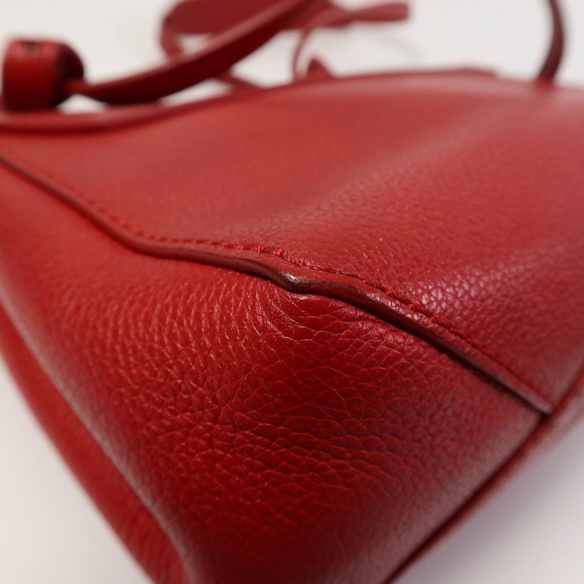 Louis Vuitton Lockme II BB · Calfskin