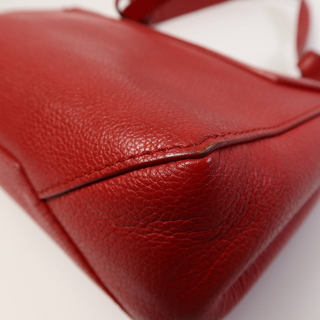 Louis Vuitton Lockme II BB · Calfskin