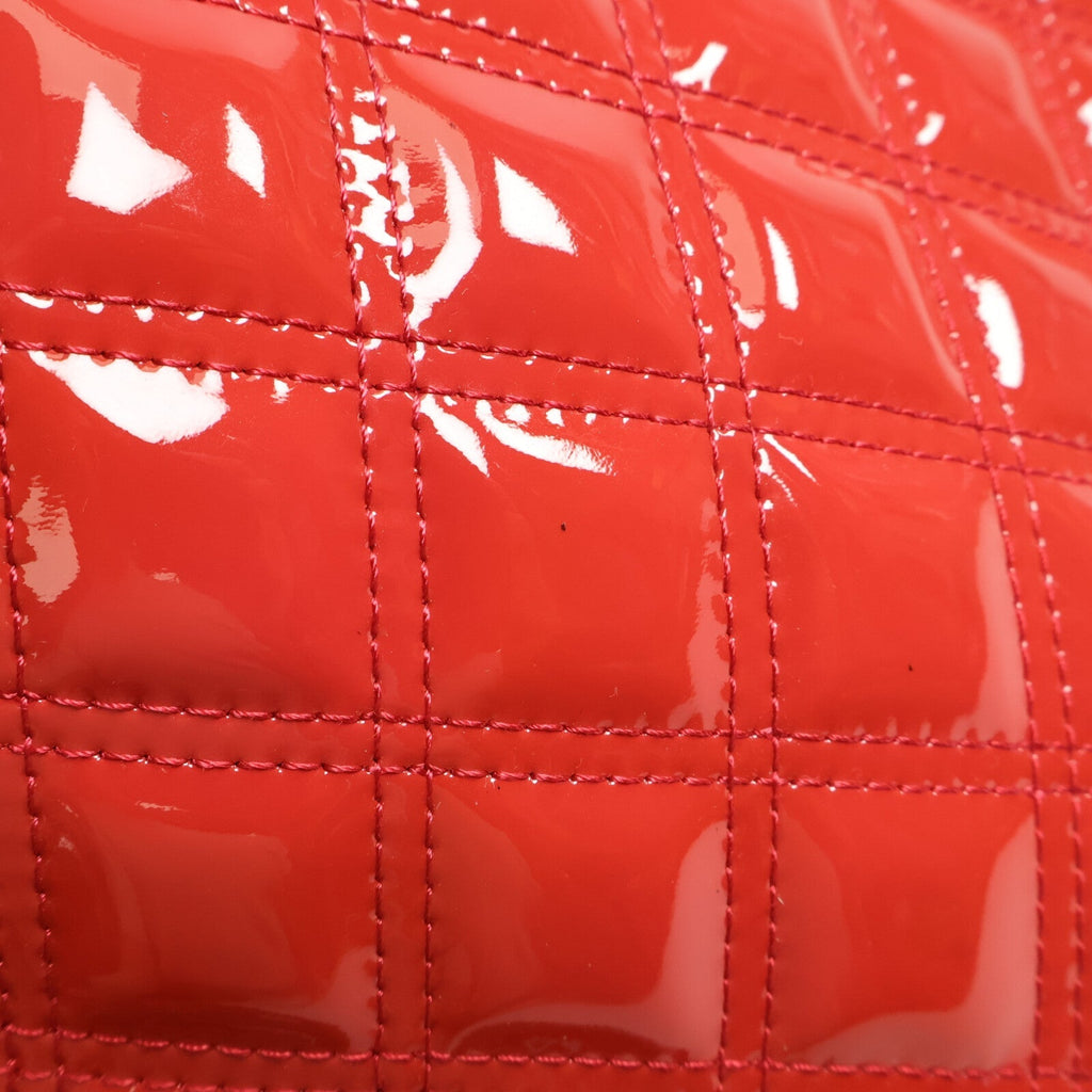 Chanel Matelassé O-Case · Patent Leather