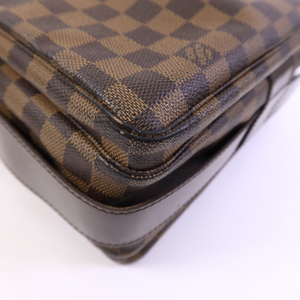Louis Vuitton Naviglio · Damier · Messenger