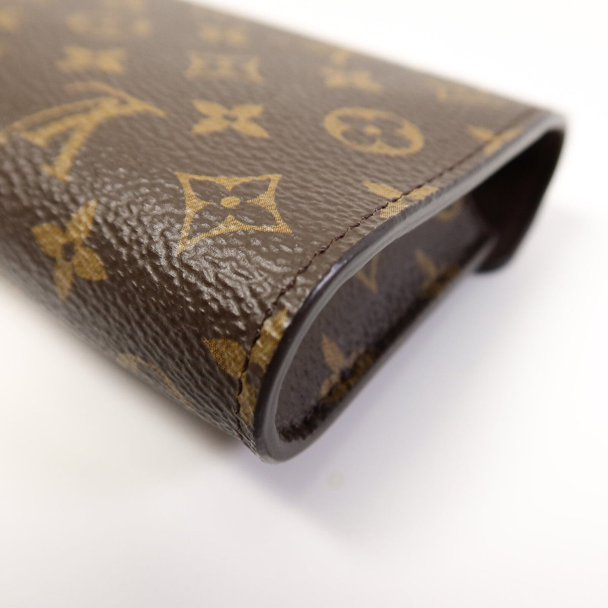 Louis Vuitton Pochette Métis · Monogram