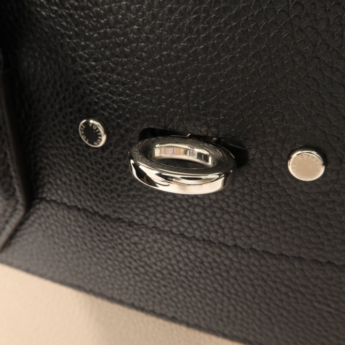 Louis Vuitton City Steamer MM · Taurillon