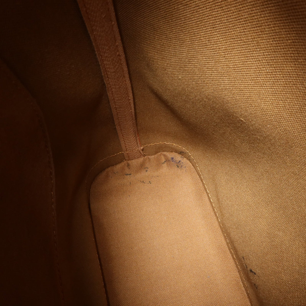 Louis Vuitton Le Touquet · Coated Canvas
