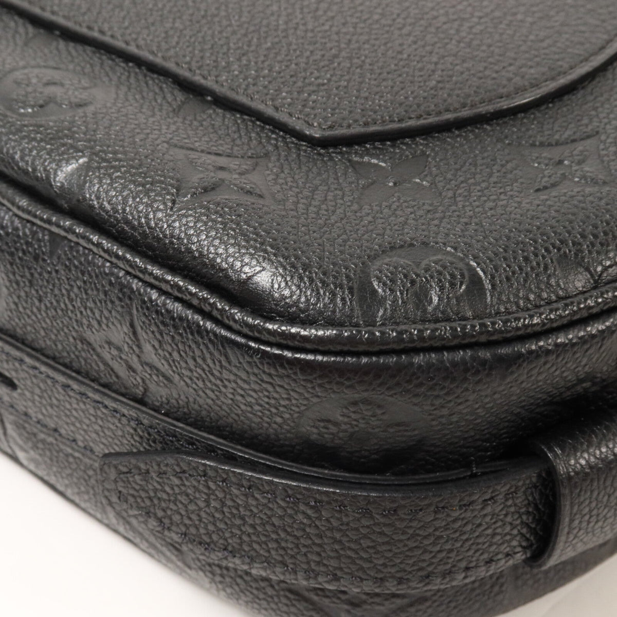 Louis Vuitton Boîte Chapeau Souple MM