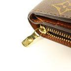 Louis Vuitton Compact Zipper · Monogram