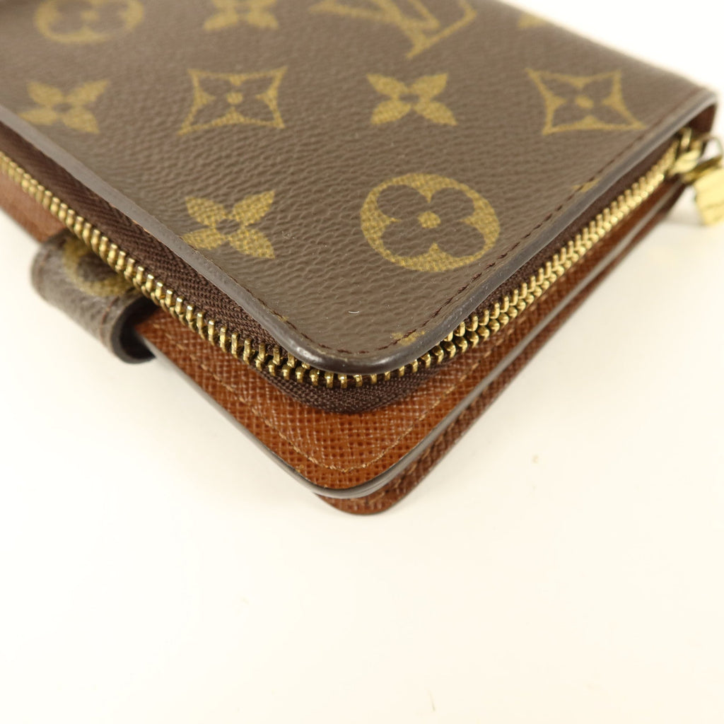 Louis Vuitton Compact Zipper · Monogram