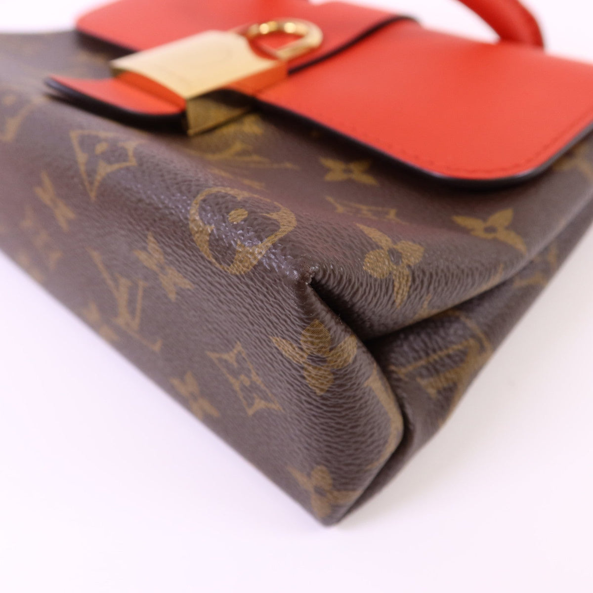 Louis Vuitton Locky BB · Monogram