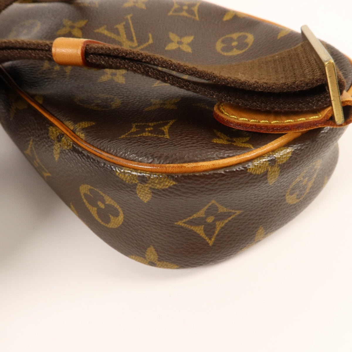 Louis Vuitton Pochette Gange · Monogram