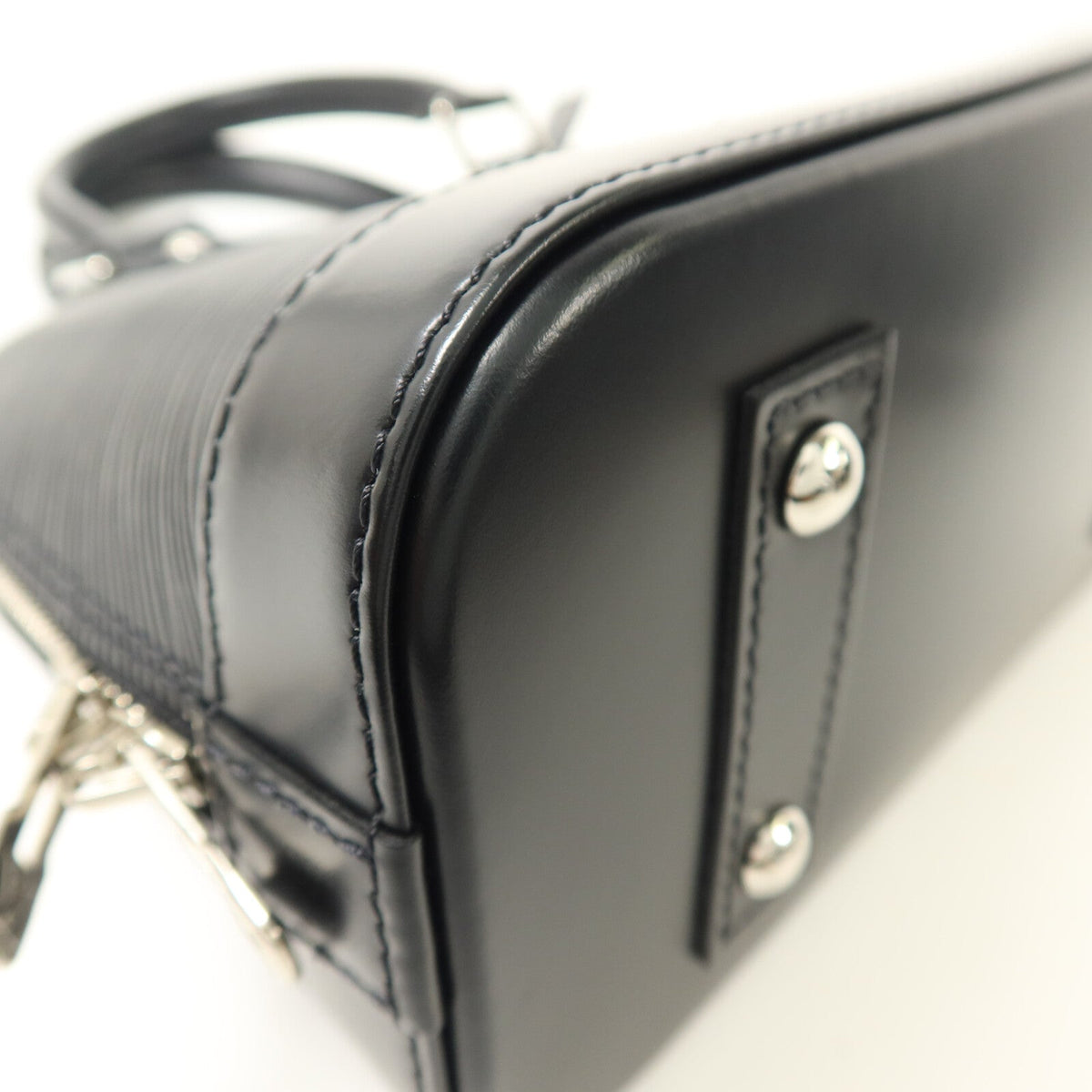 Louis Vuitton Alma BB · Epi Leather