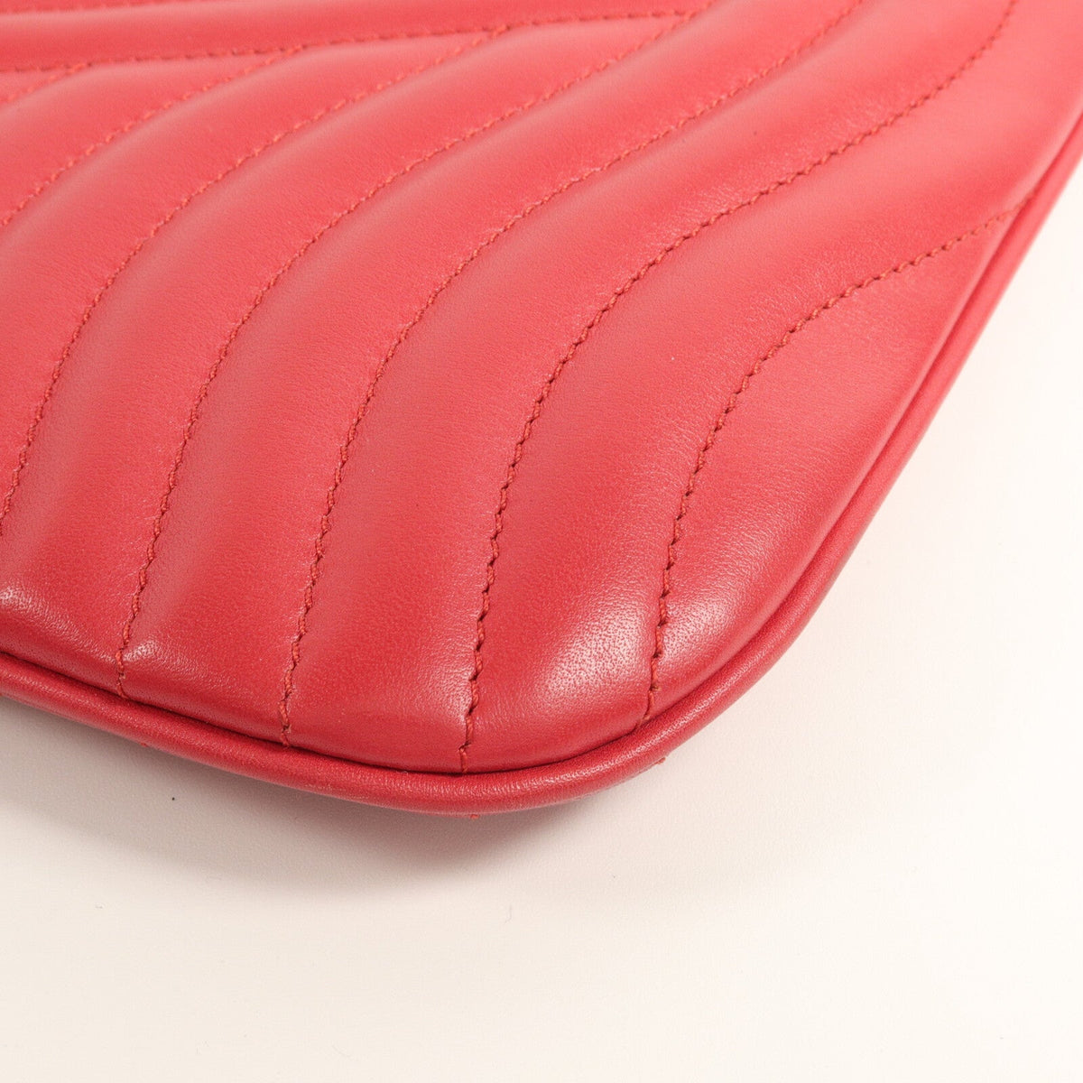 Louis Vuitton New Wave · Calfskin Clutch
