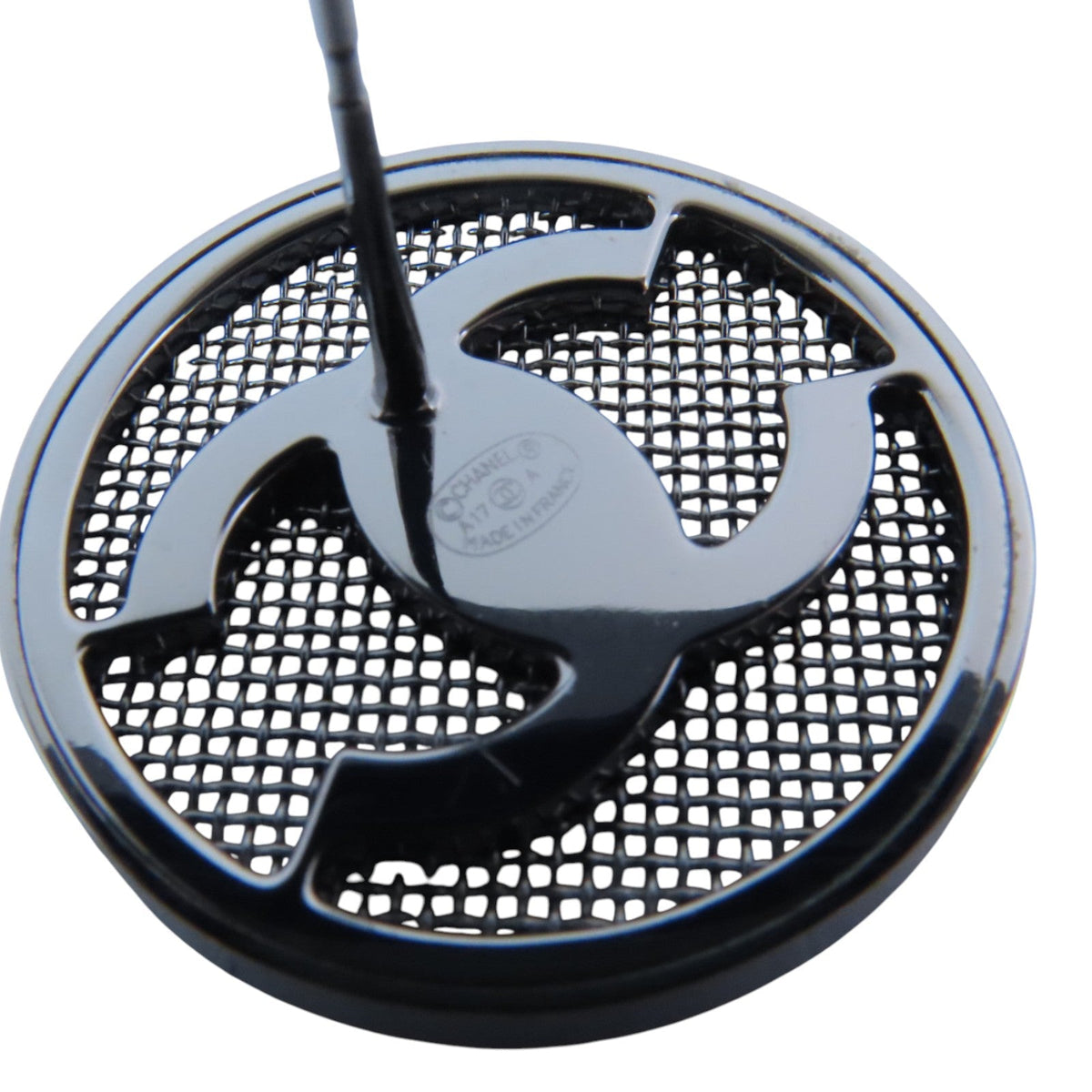 CHANEL CC Earrings · Metal
