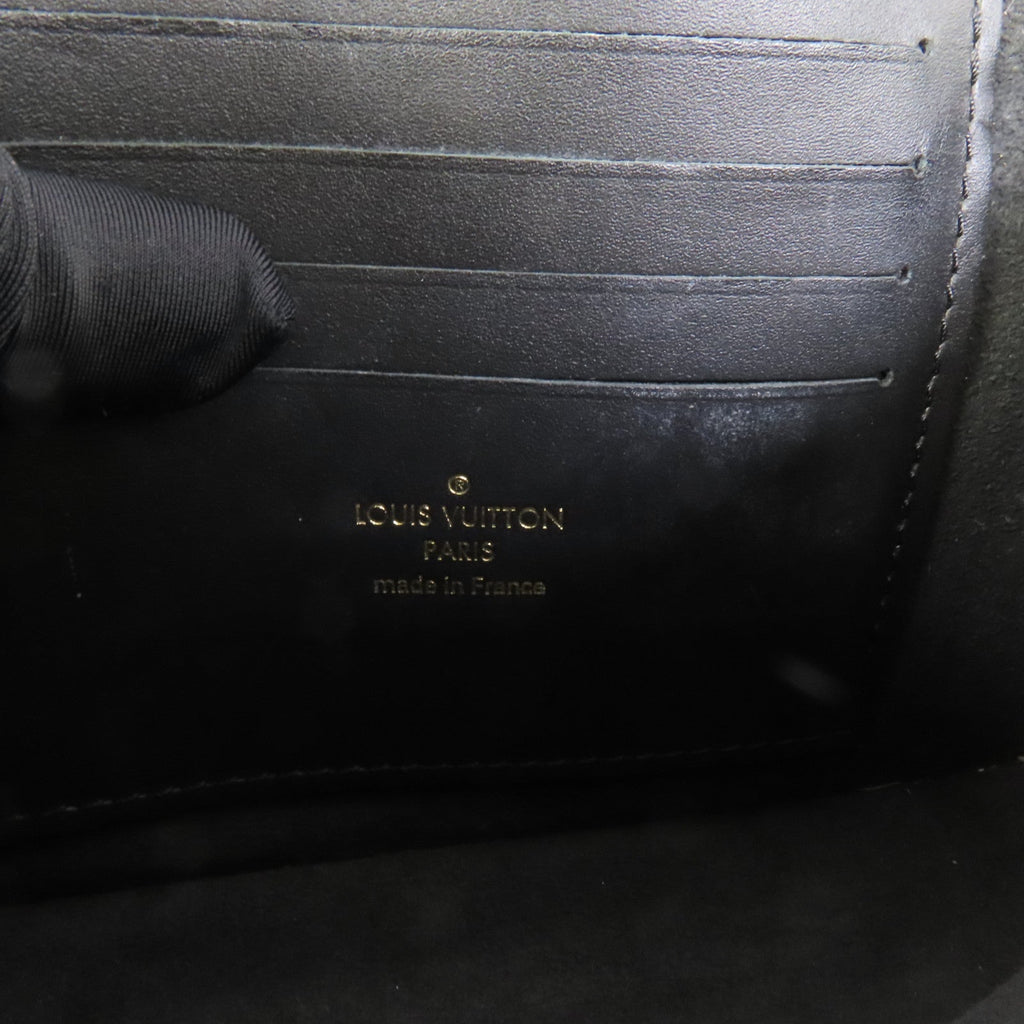 Louis Vuitton Dauphine · Monogram