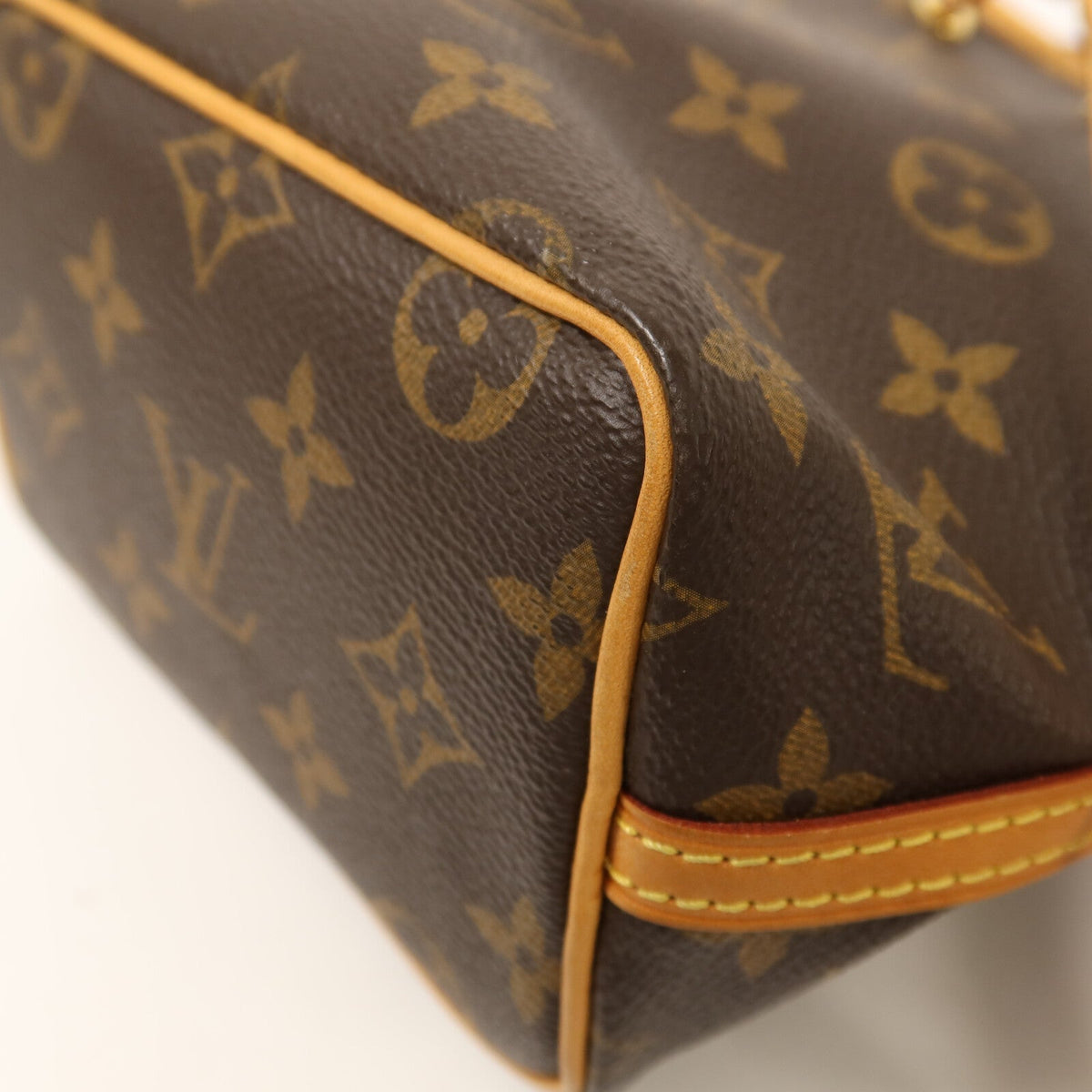 Louis Vuitton Nano Noé · Monogram