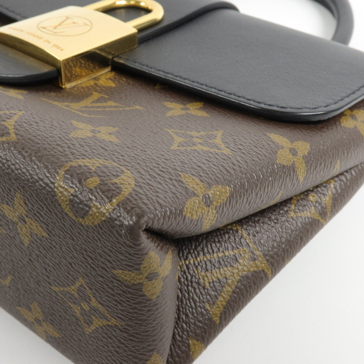 Louis Vuitton Locky BB · Monogram
