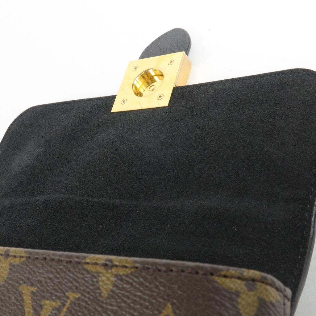 Louis Vuitton Locky BB · Monogram