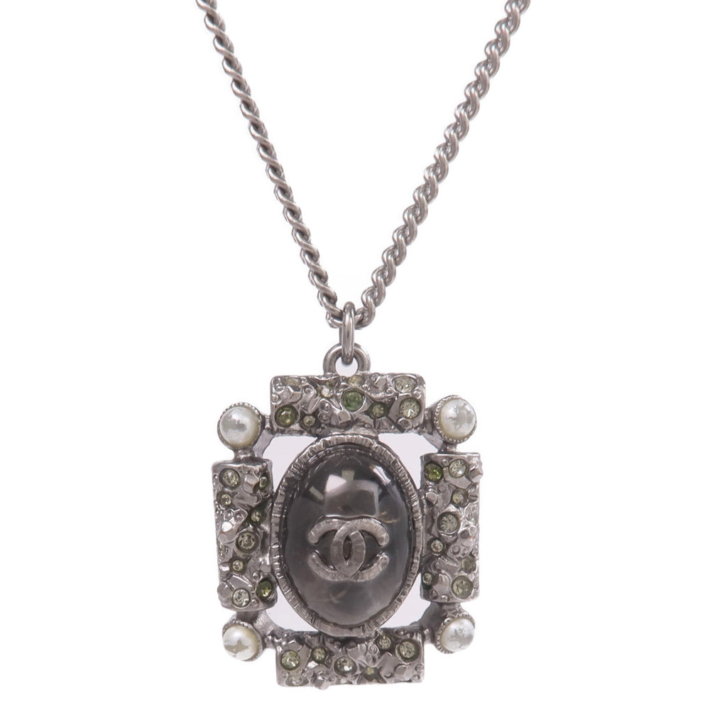Chanel CC Necklace · Silver