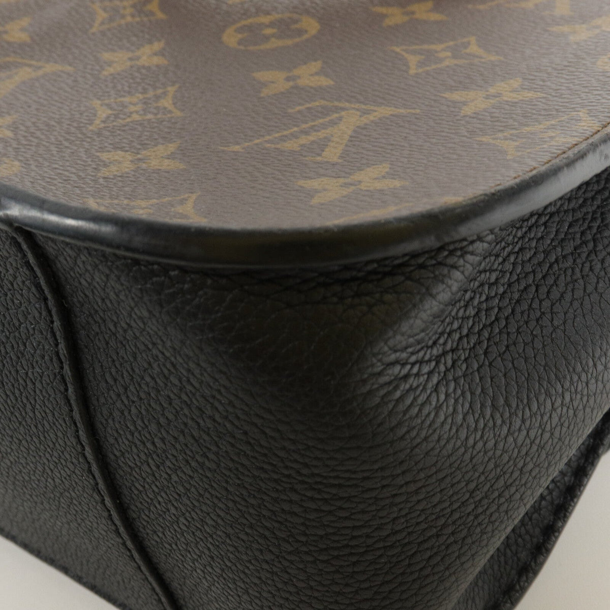 Louis Vuitton Vaugirard · Monogram