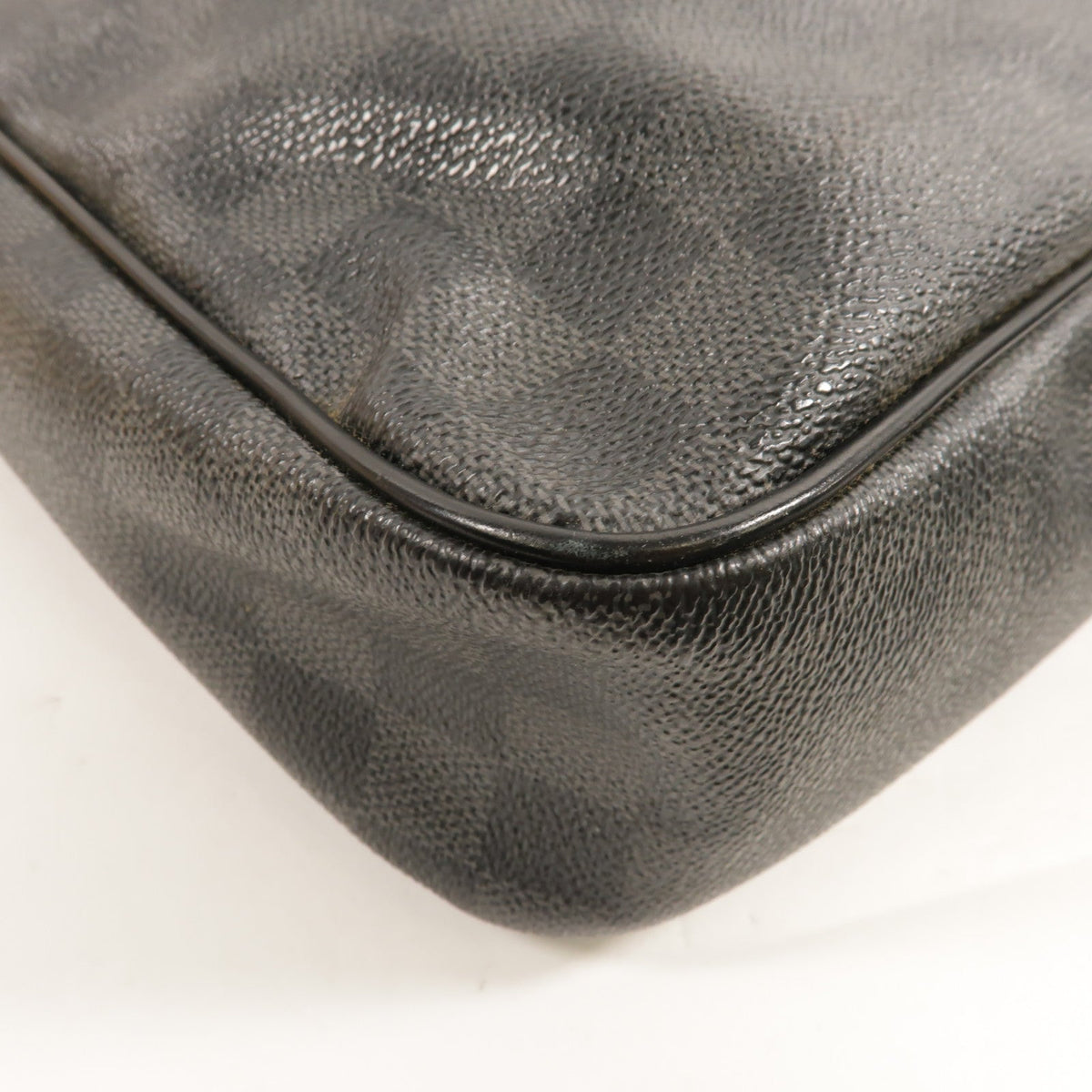 Louis Vuitton Daniel MM · Damier Graphite