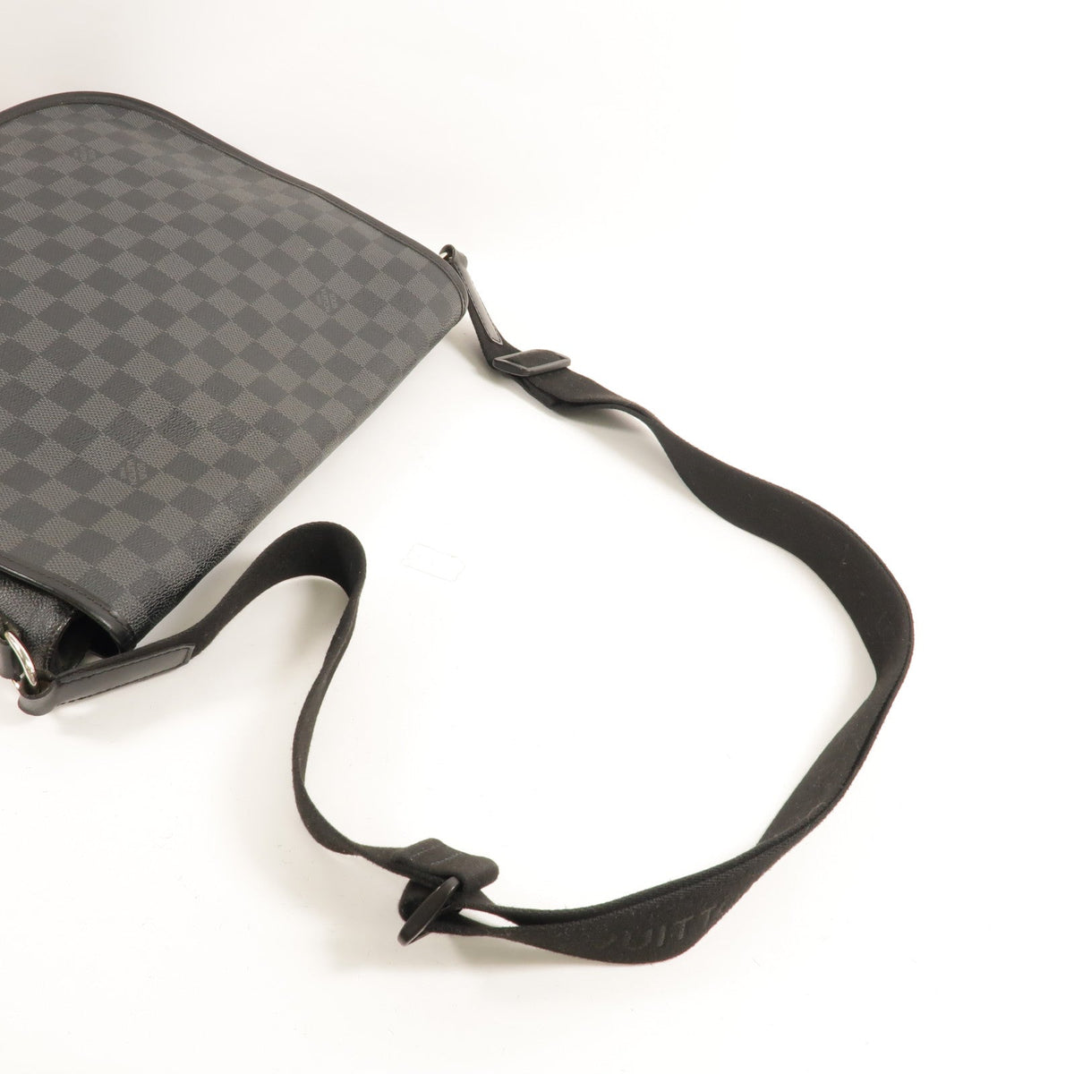 Louis Vuitton Daniel MM · Damier Graphite