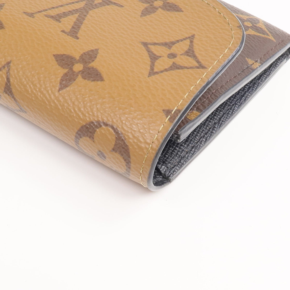 Louis Vuitton Emilie · Monogram Reverse