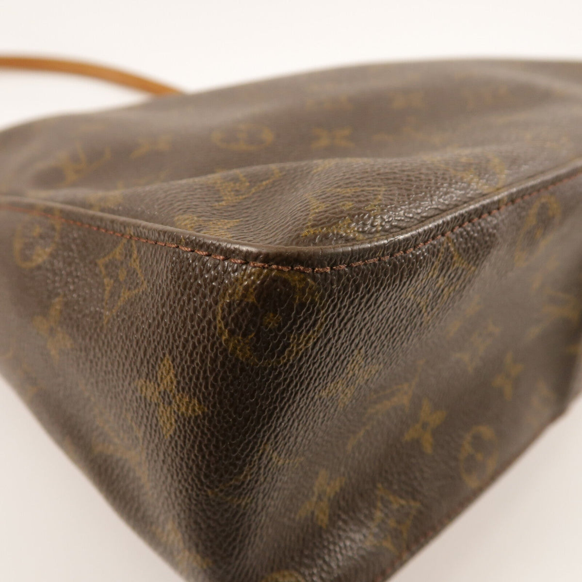 Louis Vuitton Looping GM · Monogram