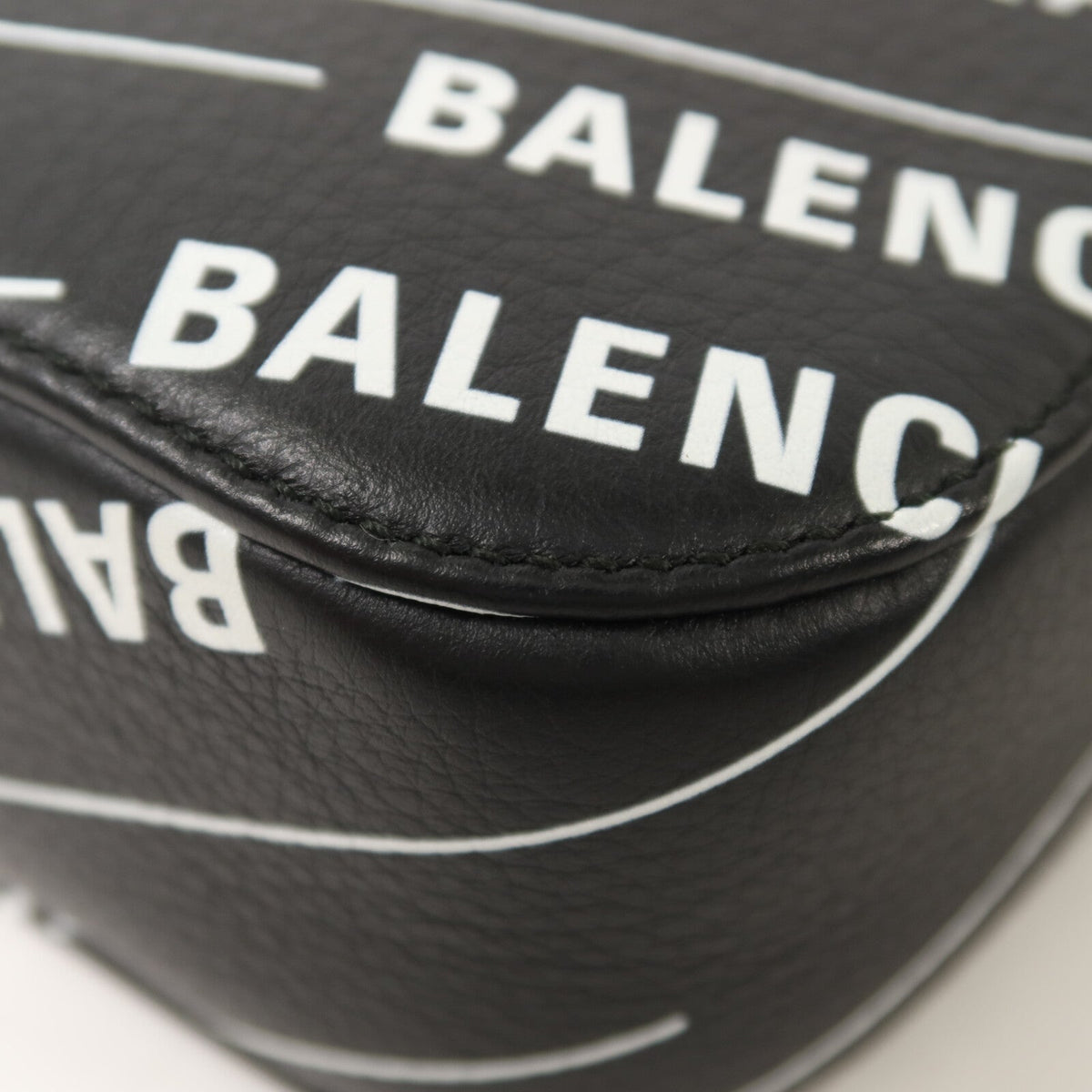 Balenciaga · Calfskin · Bicolor