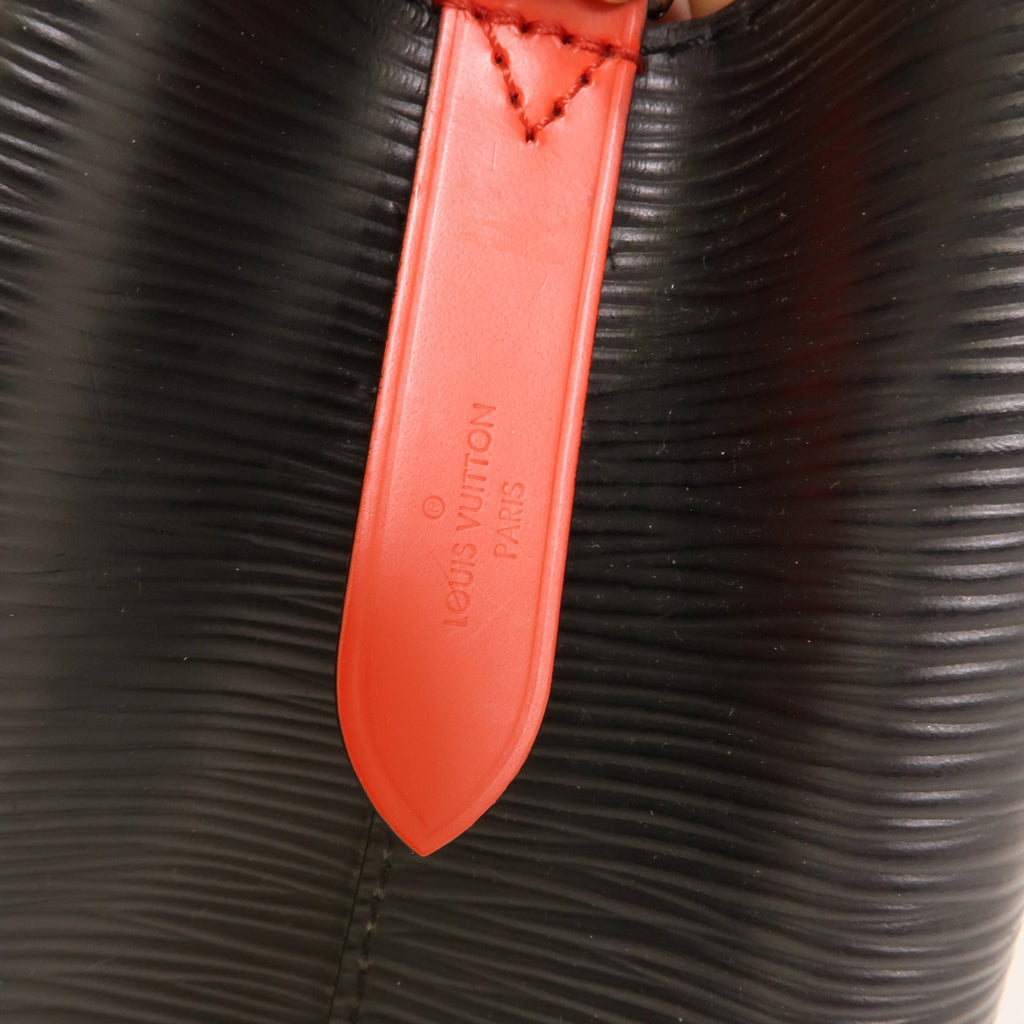 Louis Vuitton NéoNoé BB · Épi Leather