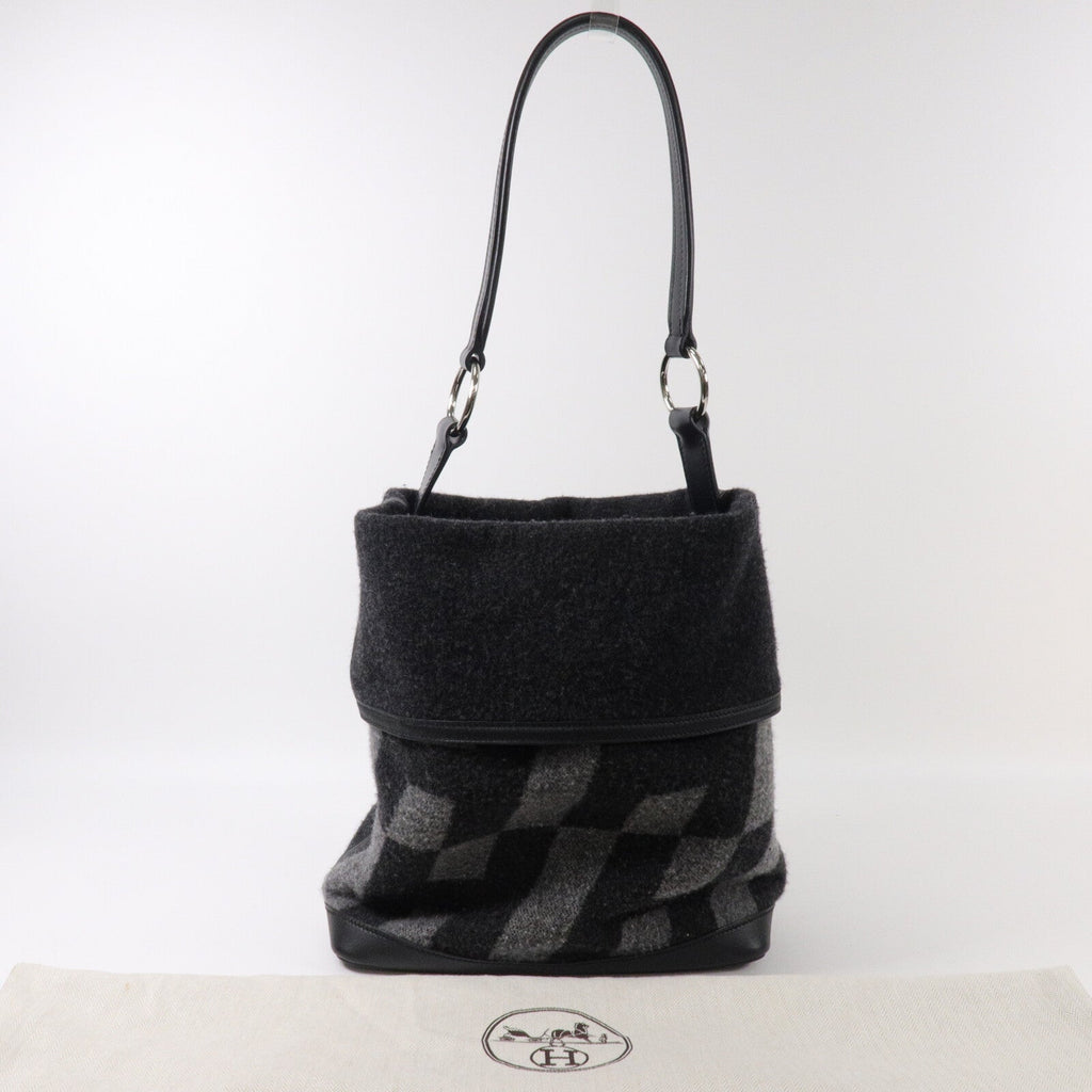 Hermès Col Roule 25 · Wool & Hunter