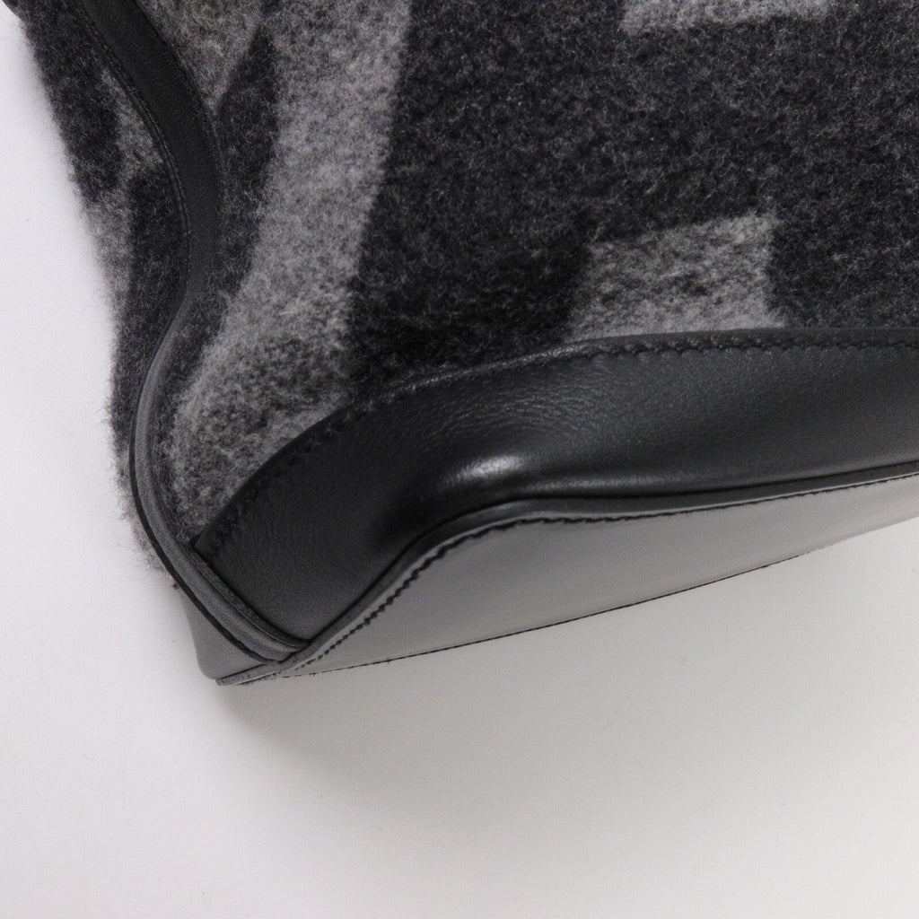 Hermès Col Roule 25 · Wool & Hunter