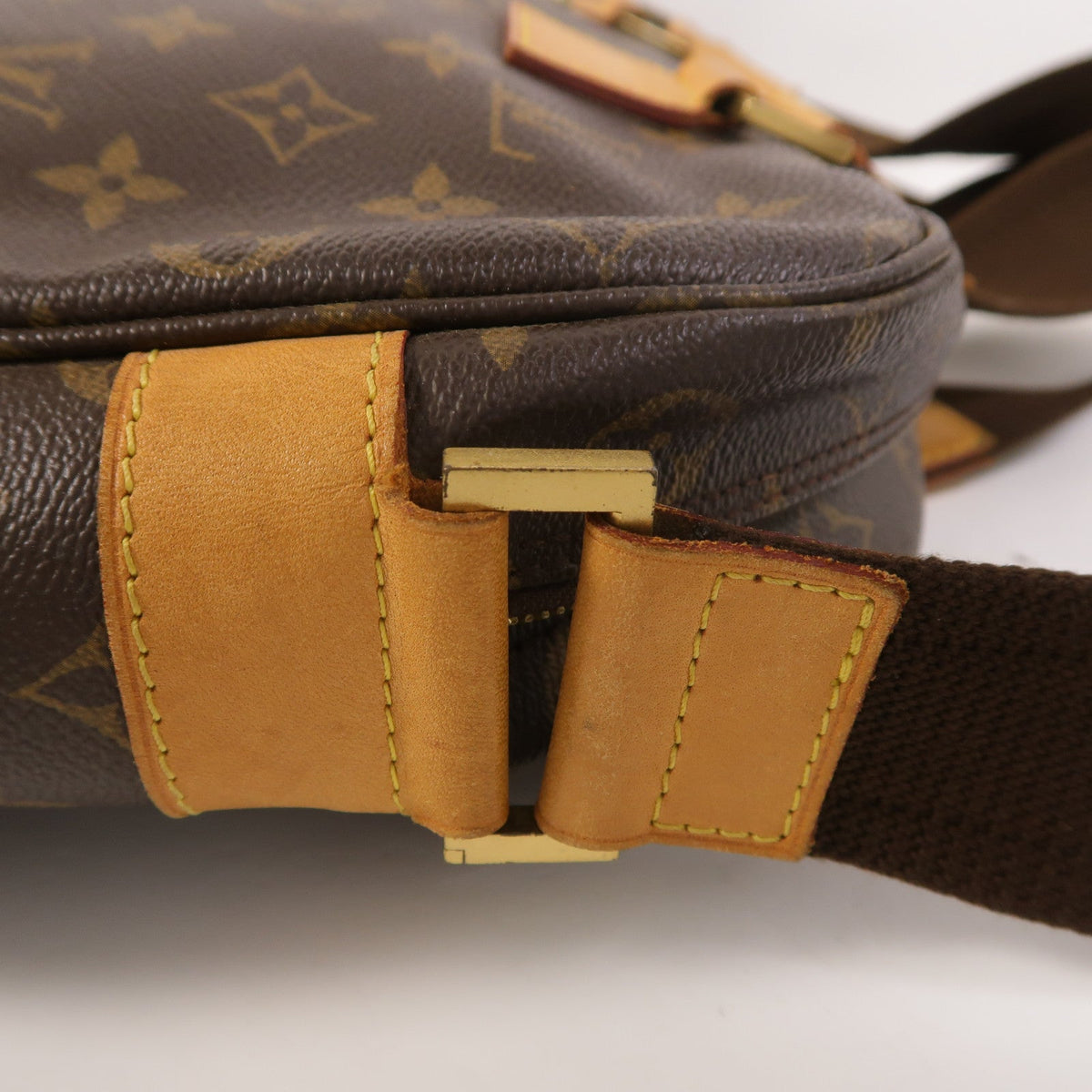Louis Vuitton Sac Bosphore · Monogram