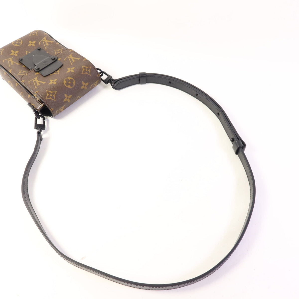 Louis Vuitton S-Lock · Monogram Macassar
