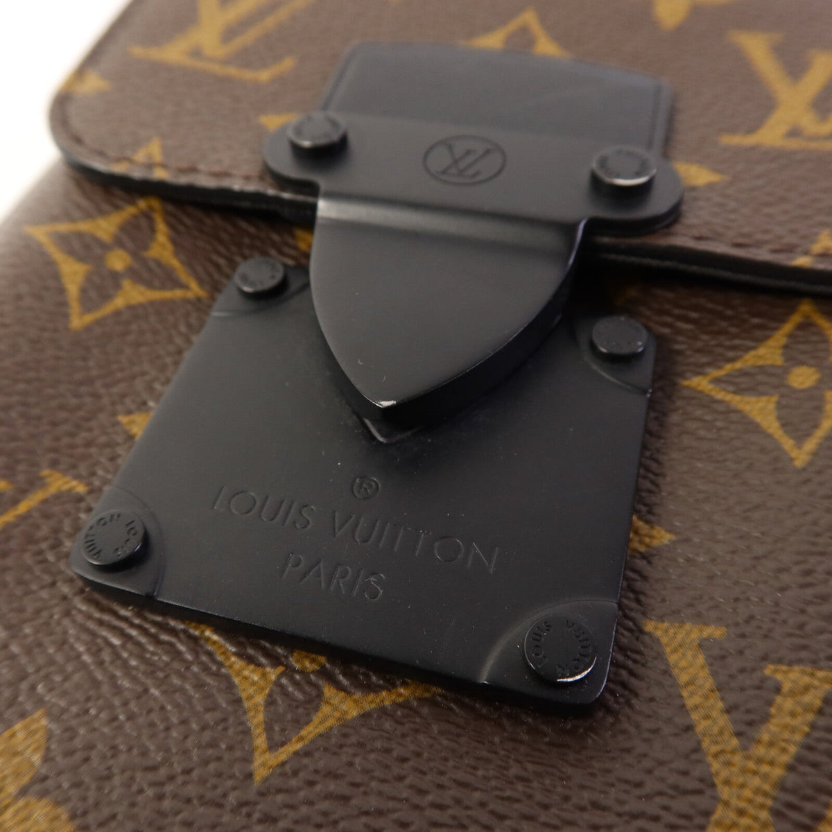 Louis Vuitton S-Lock · Monogram Macassar