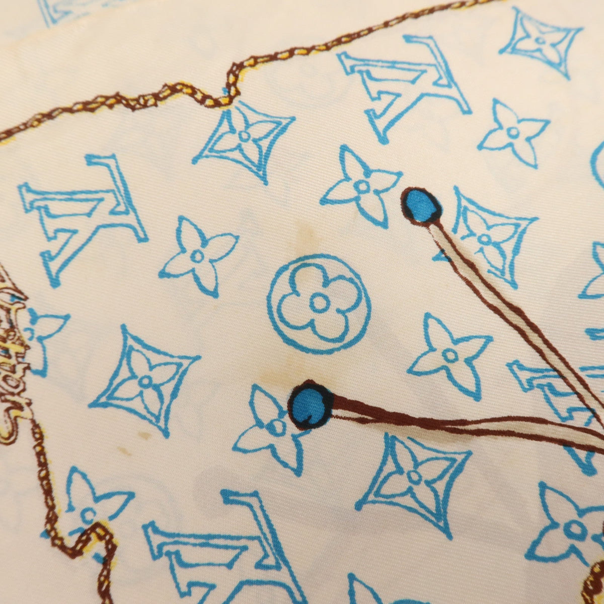 Louis Vuitton Silk Scarf · 90cm