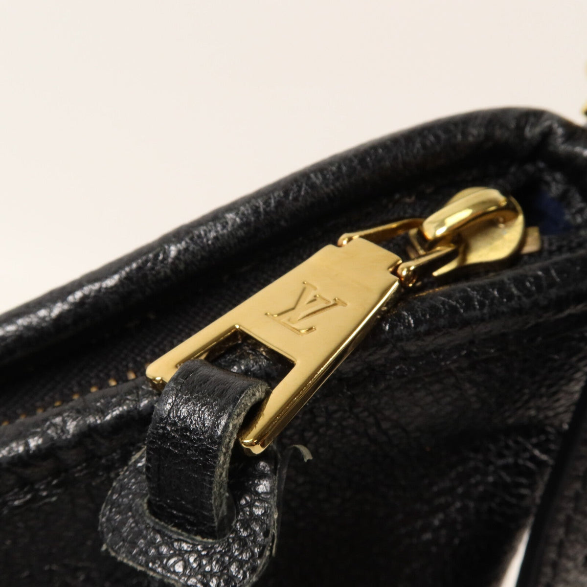 Louis Vuitton Carryall PM · Monogram Empreinte