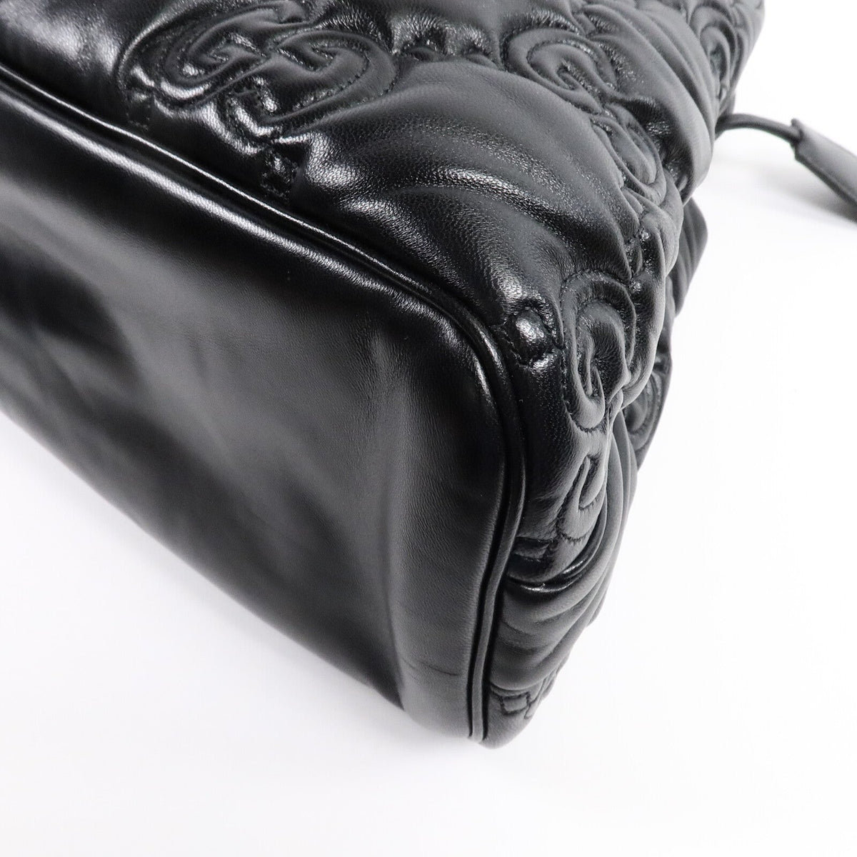 Gucci GG Matelassé · Lambskin · Large Tote