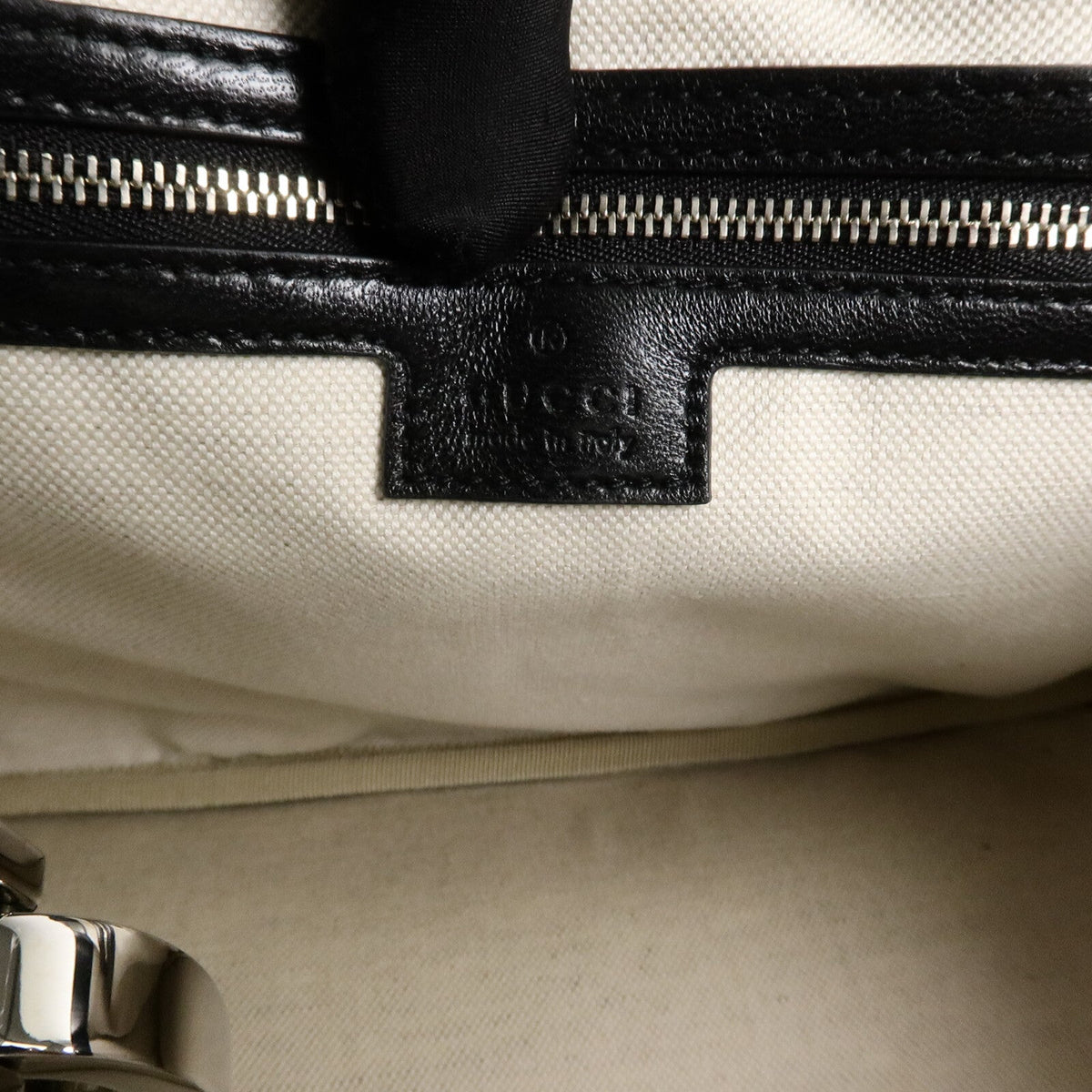 Gucci GG Matelassé · Lambskin · Large Tote